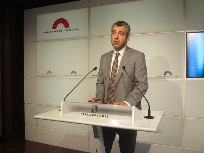 El portavoz del PSC en el Parlament, Maurici Lucena