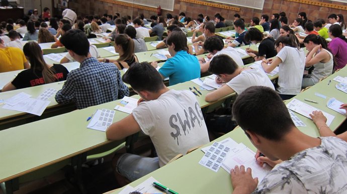 Examenes de Selectividad en la Universidad de Zaragoza
