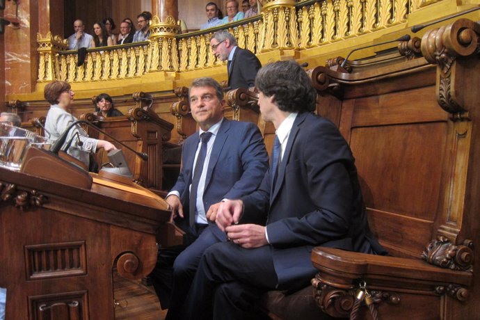 Joan Laporta y Jordi Portabella en el pleno del Ayuntamiento