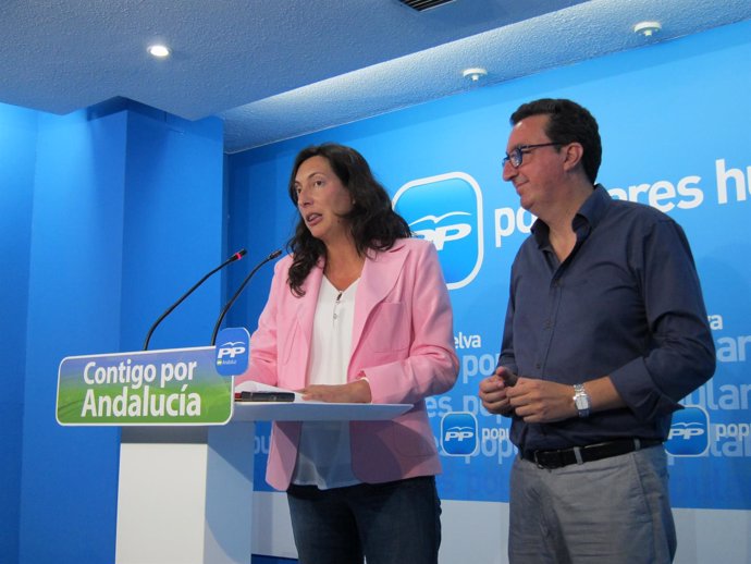 La secretaria general del PP-A, Dolores López. 