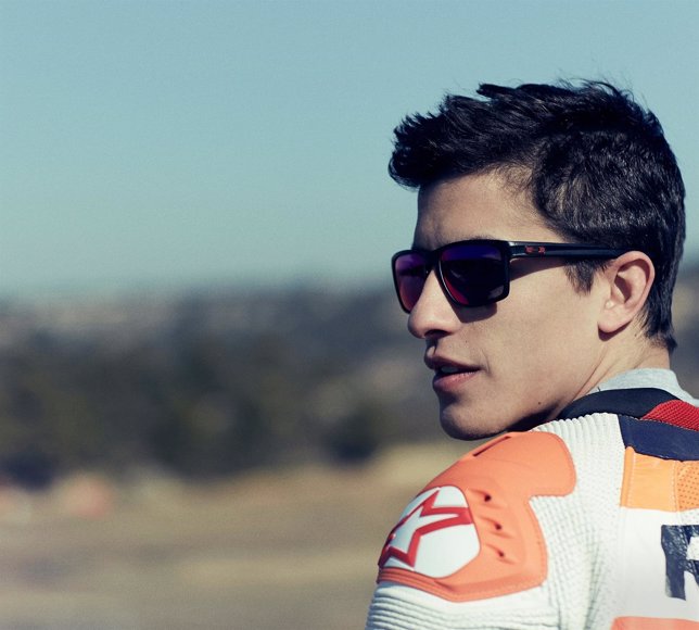 Marc Márquez en una campaña de Oakley