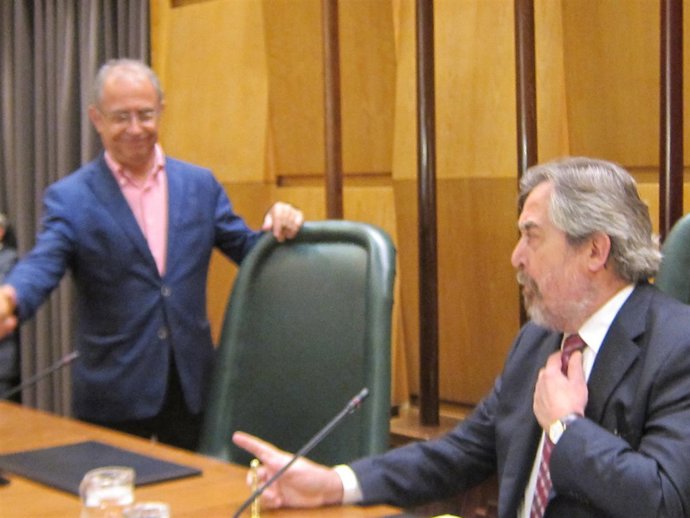 Fernando Gimeno y Juan Alberto Belloch, en su último pleno del Ayto de Zaragoza