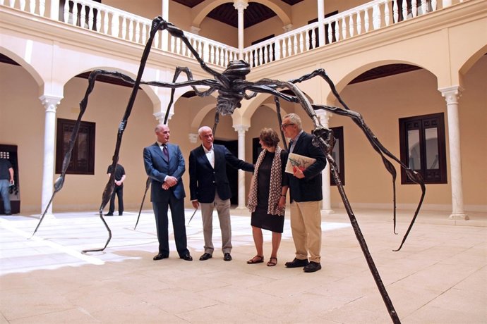 Exposición de Louise Bourgeois en el Museo Picasso