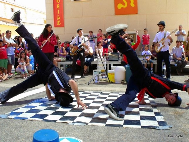 Mezquita de Jarque calienta motores para el festival 'Tamborile'