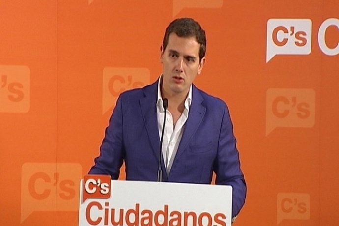 Rivera anuncia acuerdo verbal con Cifuentes