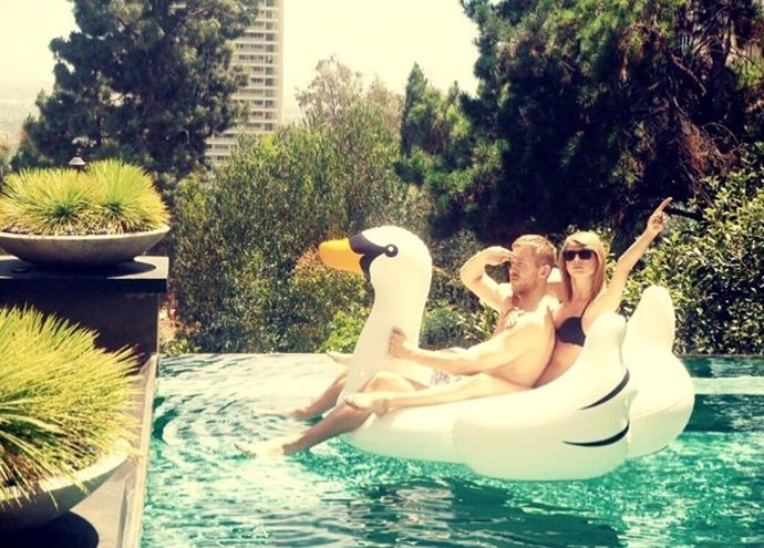 Instagram Primera Foto Taylor Swift Calvin Harris Pareja 