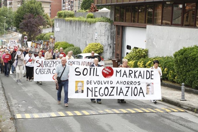 Manifestación de Ordaindu.