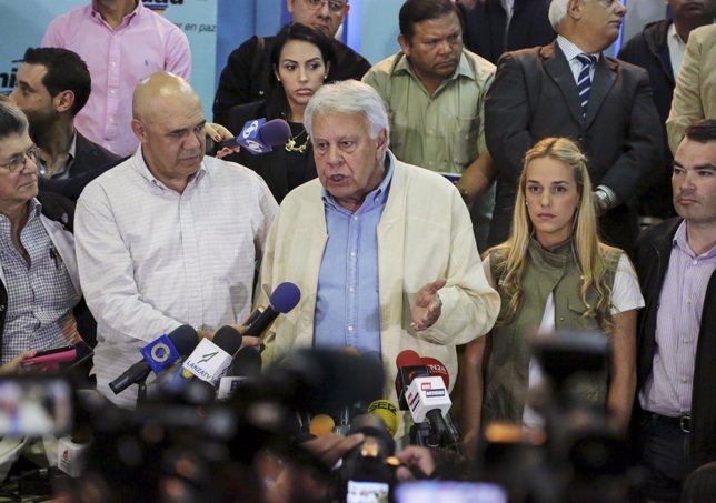 Felipe González durante su visita a Venezuela