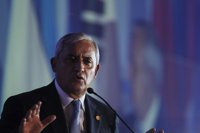 Presidente de Guatemala niega estar vinculado a una trama corrupta