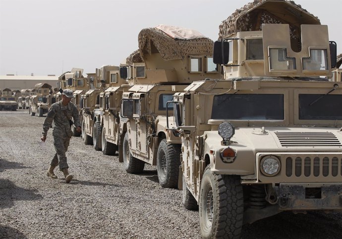 Militares De EEUU Recogen Todo Su Equipamiento Militar De Irak