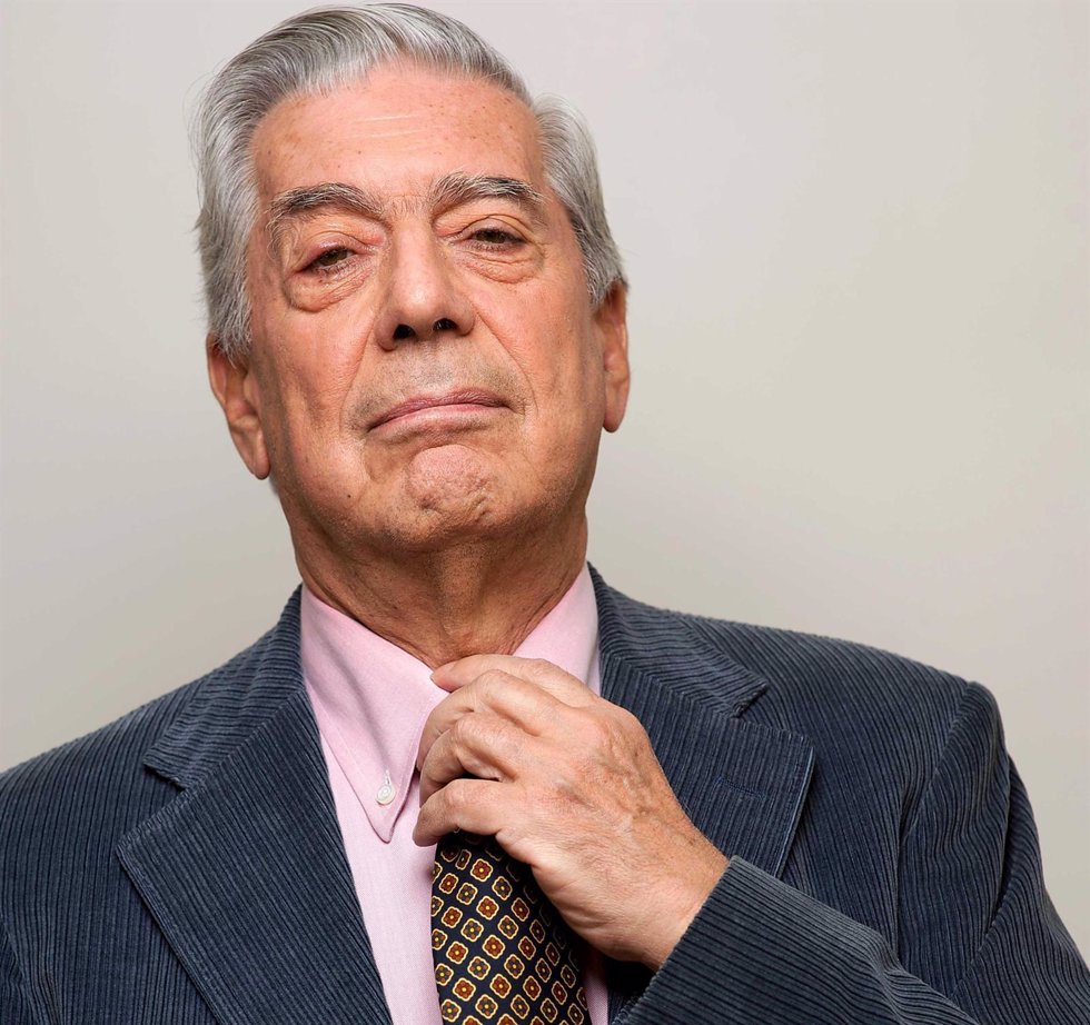 Mario Vargas Llosa (Jorge Mario Pedro Vargas Llosa), ecrivain peruvien.Chaque se