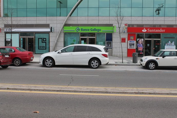 BANCOS, CAJAS, ENTIDADES BANCARIAS