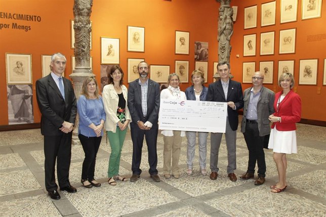 Entrega de las ayudas de la campaña 'Emergencia en Nepal'