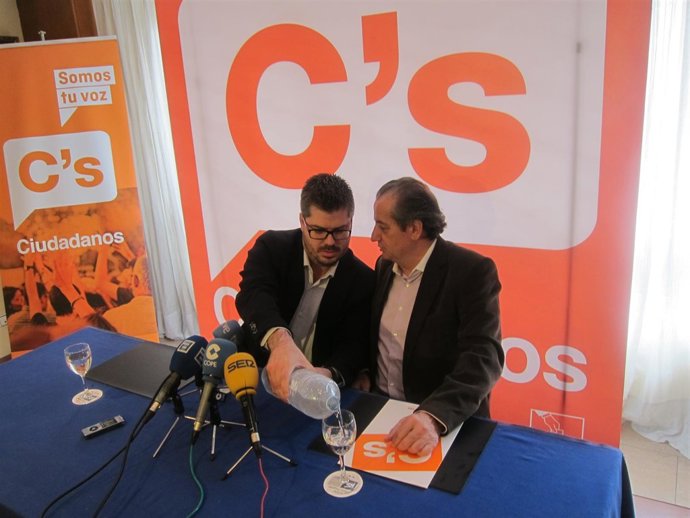 Fran Hervías y Nicanor García de C's en rueda de prensa