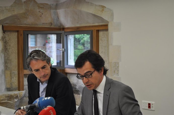 Iñigo de la Serna y César Torrellas 