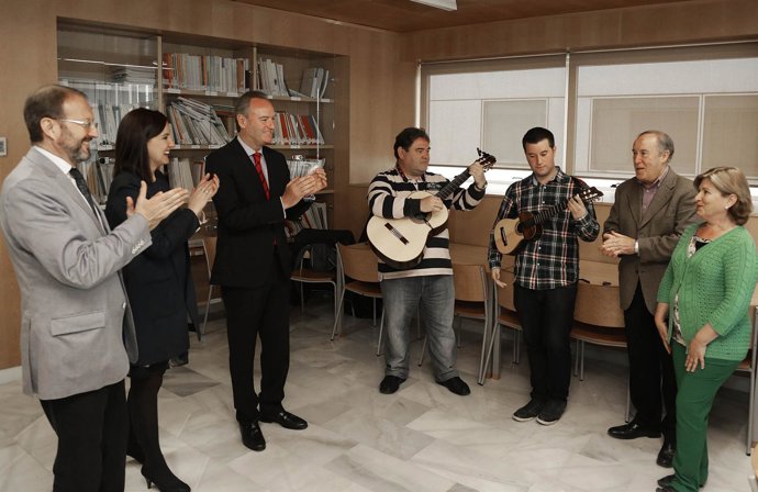 Fabra asiste a una demostración de Cant d'Estil