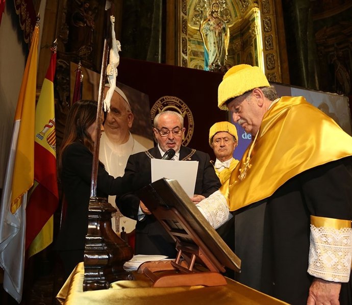 Investidura de Stephen P. Abelow como Doctor Honoris Causa por la UCAM 