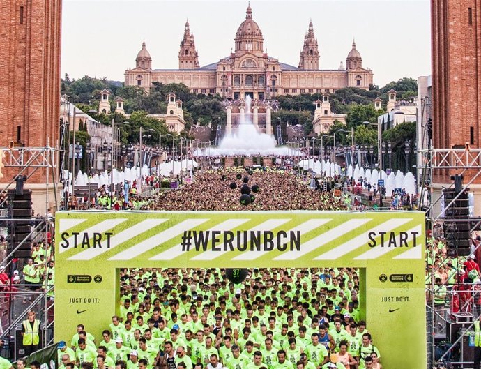 Mohamed Zarhouni se impone en la We Run Barcelona-Cursa Bombers Nocturna