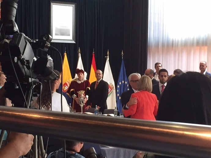 Augusto Hidalgo durante su toma de posesión como alcalde de Las Palmas de GC