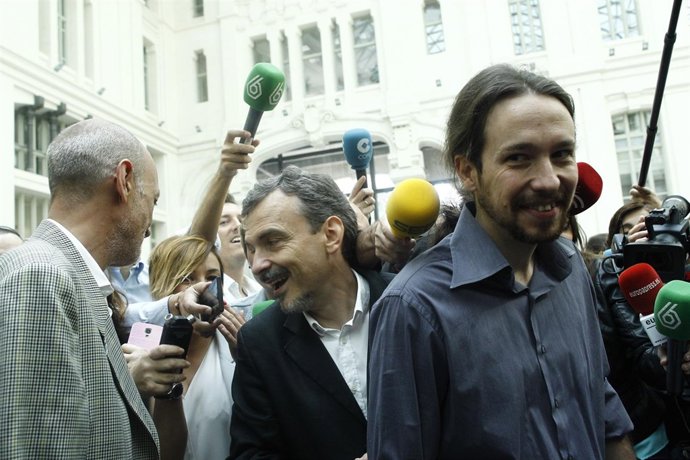 Pablo Iglesias y Juan Manuel López