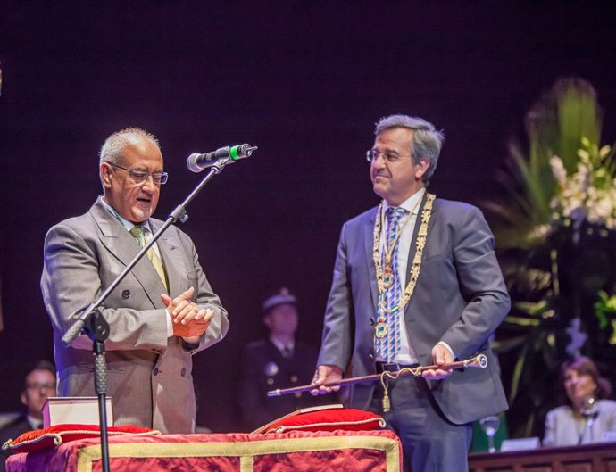 García Urbano, alcalde de Estepona 2015