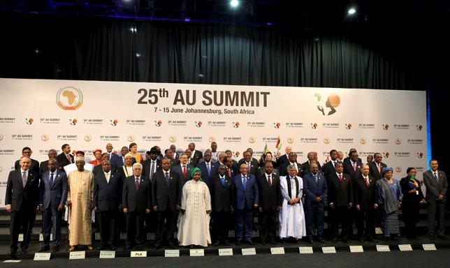 Foto de grupo de la cumbre UA 2015 
