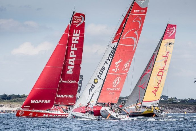 El 'MAPFRE', segundo en la costera de Lorient