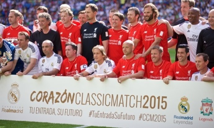 El Real Madrid doblega al Liverpool en la fiesta del Corazón Classic Match