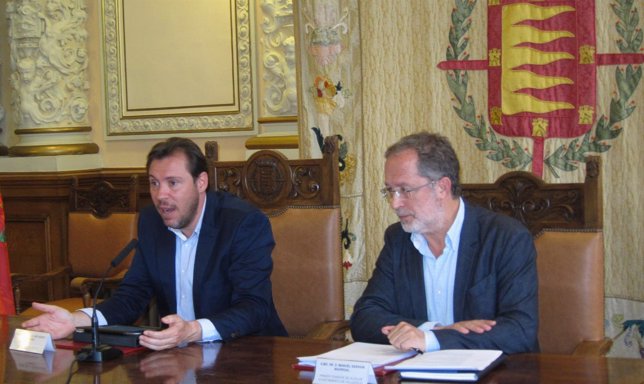 El alcalde y el primer teniente de alcalde de Valladolid en rueda de prensa