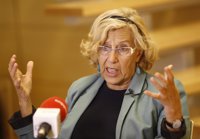 Carmena defiende que sus ediles "han cambiado" y los quiere a "todos" con ella
