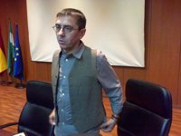 Monedero y varios dirigentes y cargos de Podemos defienden y muestran su apoyo a Zapata