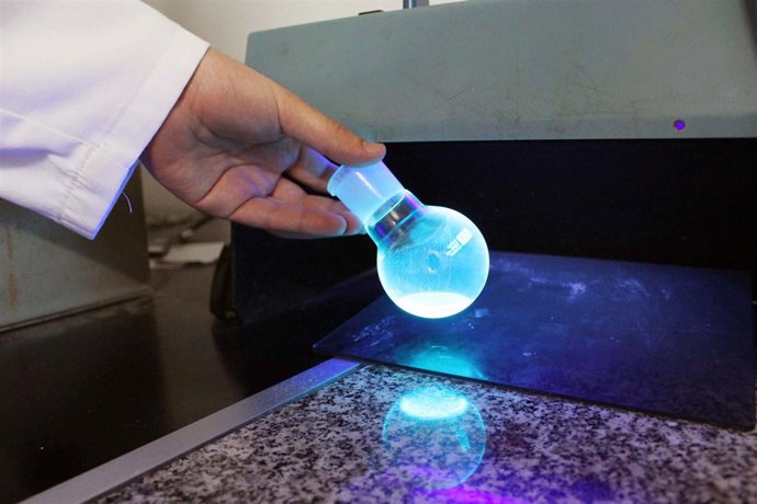 Diseñan biosensores con fluorescencia a partir del cangrejo rojo de Guadalquivir