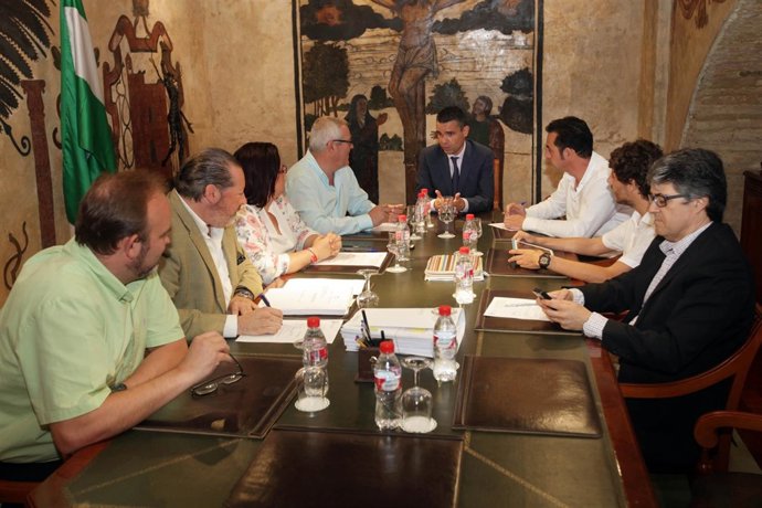 Junta de gobierno local de Marbella con el nuevo alcalde, José Bernal