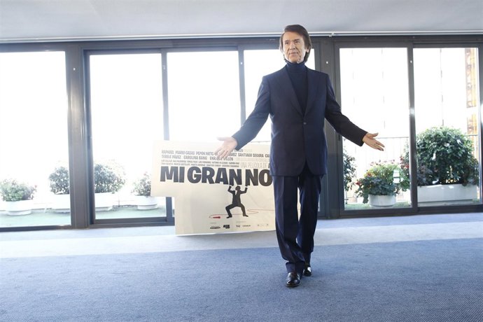 Raphael en el photocall de Mi gran noche