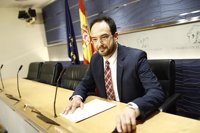 El PSOE rechaza ahora una reforma electoral "revanchista" y emplaza al PP a hablar en 2016