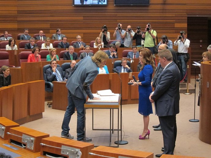 Toma de posesión de Pablo Fernández (Podemos)