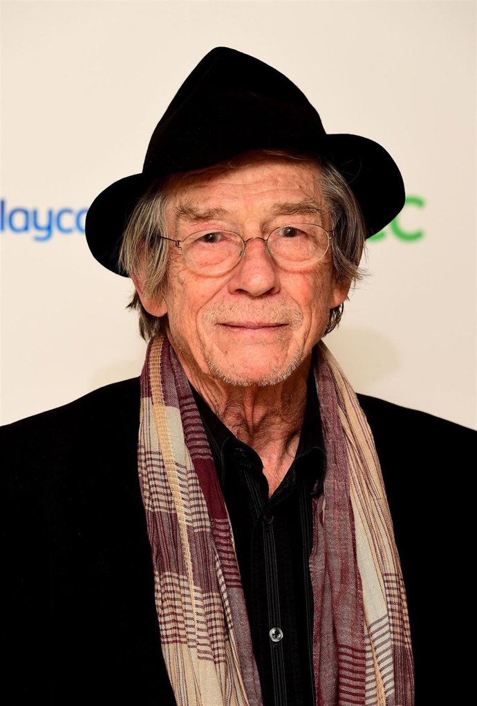 El actor John Hurt padece cáncer de páncreas