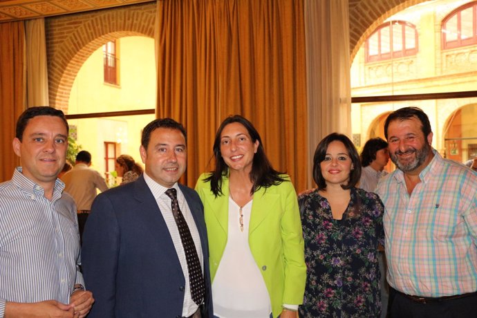 Dolores López, junto a Ricardo Sánchez, Virginia Pérez y Juan Ávila