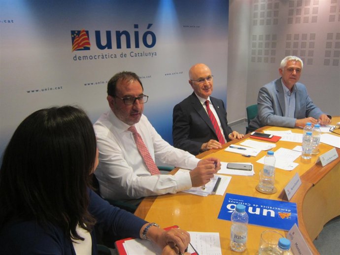 R.Espadaler, J.A.Duran y T.Font (UDC)