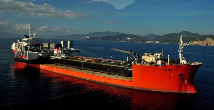 Central Térmica Flotante en Angola gestionada por Isolux                   