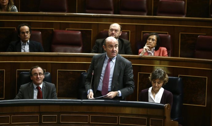 Luis de Guindos en el Congreso