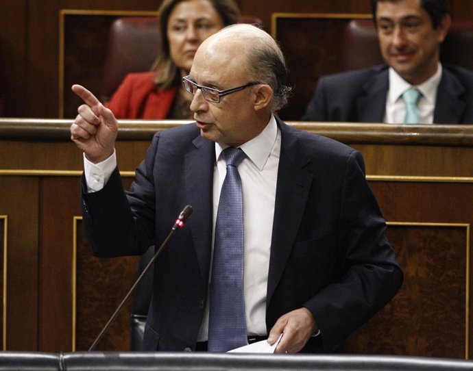 Cristóbal Montoro, ministro de Hacienda