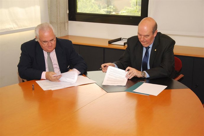 Convenio entre UIC y Santillana