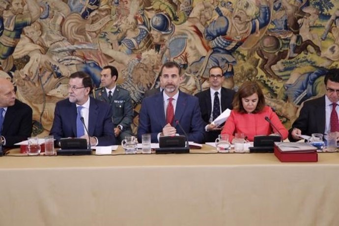 Rajoy y el Rey en la Zarzuela