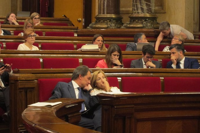 El presidente de la Generalitat Artur Mas y la vicepresidenta Joana Ortega