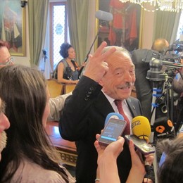 El alcalde de Oviedo, Wenceslao López