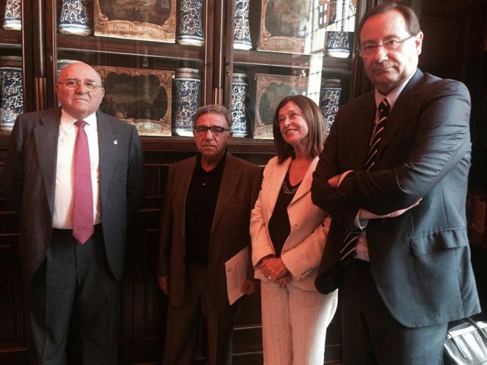 La RAFC alerta del riesgo de no vacunar a los niños