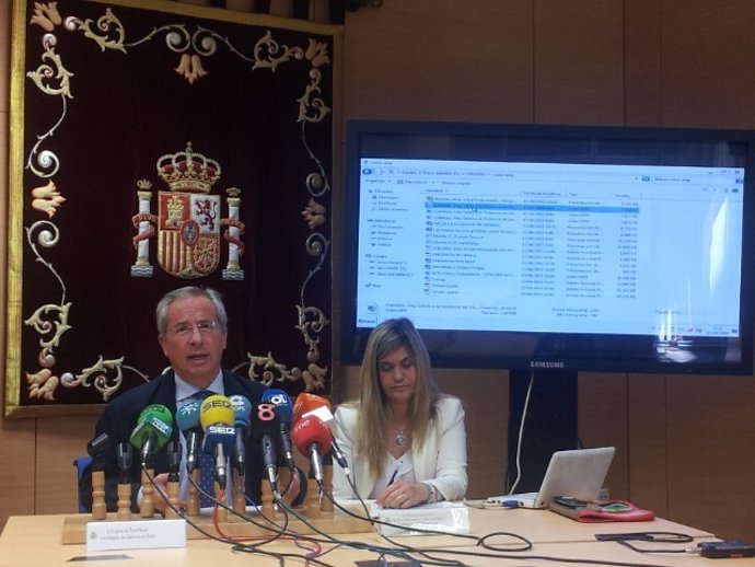 De Torre en rueda de prensa