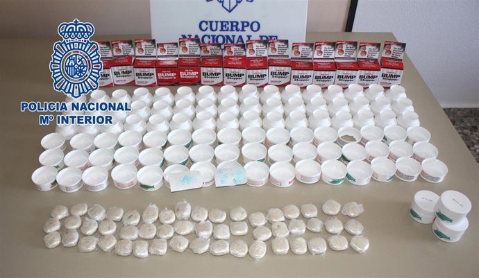Droga dentro de 51 botes de crema