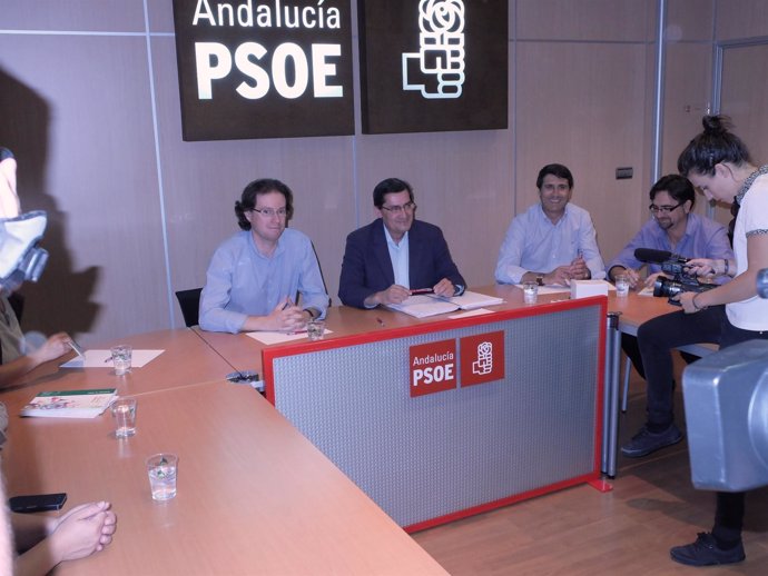 Reunión del PSOE e IU